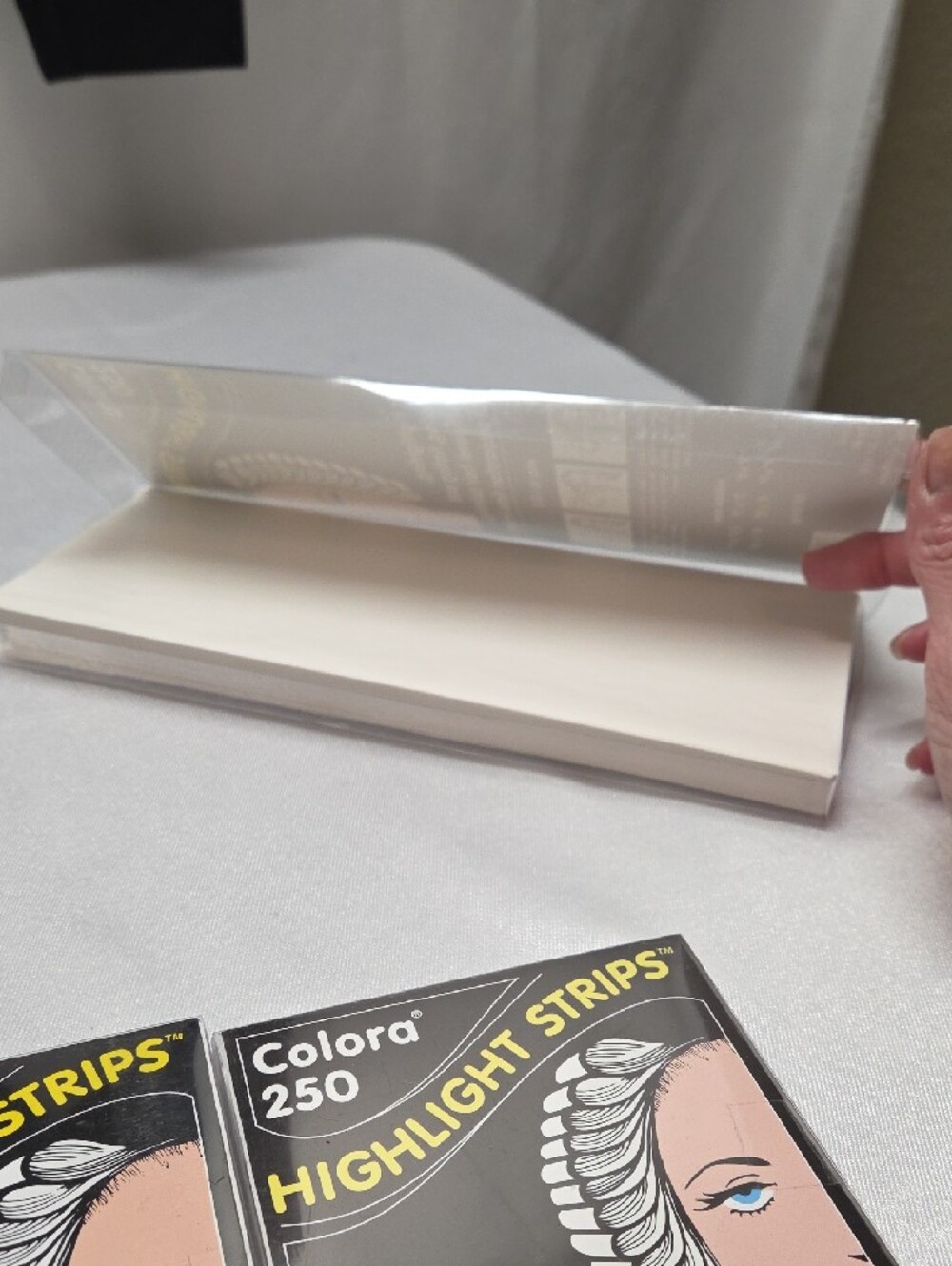 Colora 250 Highlight Strips - White & Black Packaging - Picture 2 of 2
